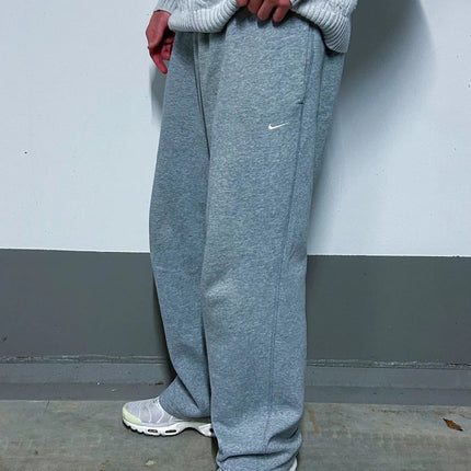 NIKE | BAGGY JOGGERS